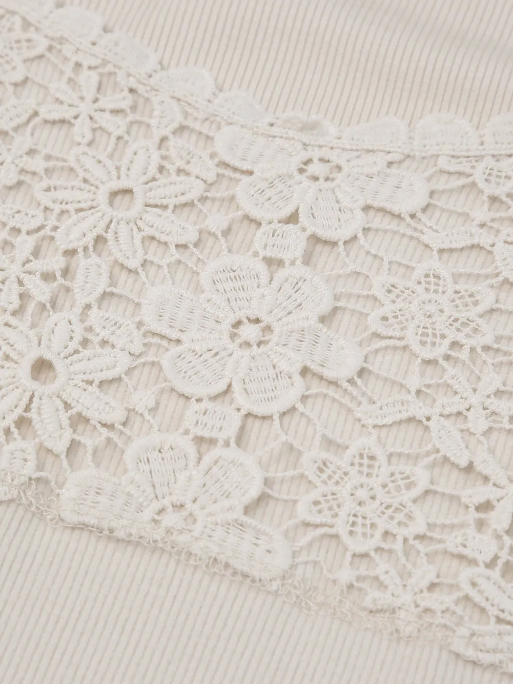Beige Floral Lace V-Neck Sheath Top with Long Sleeves