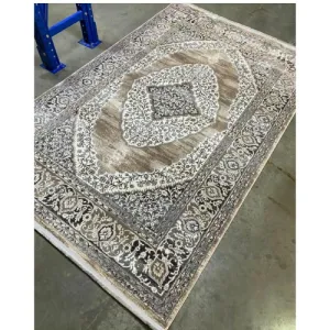 Classic Traditional Persian Rug