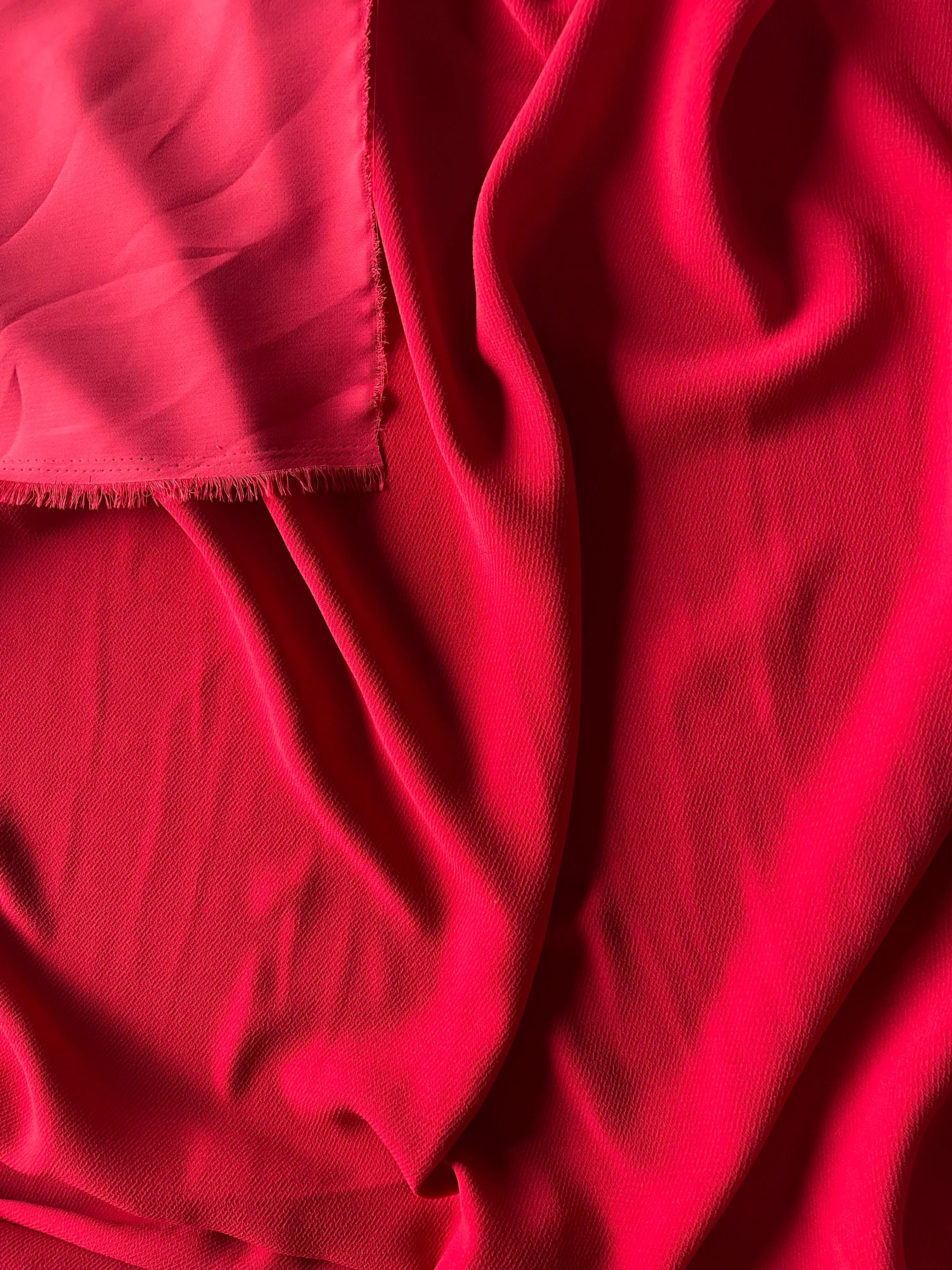 CREPE ROUGE BELLE TENUE