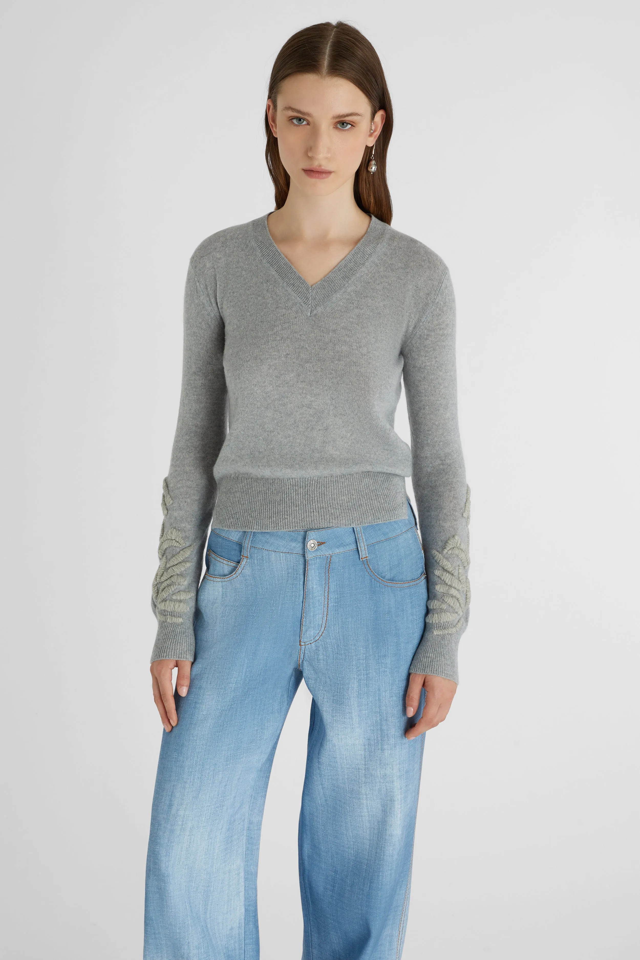 Gray pure cashmere sweater with handmade floral embroidery