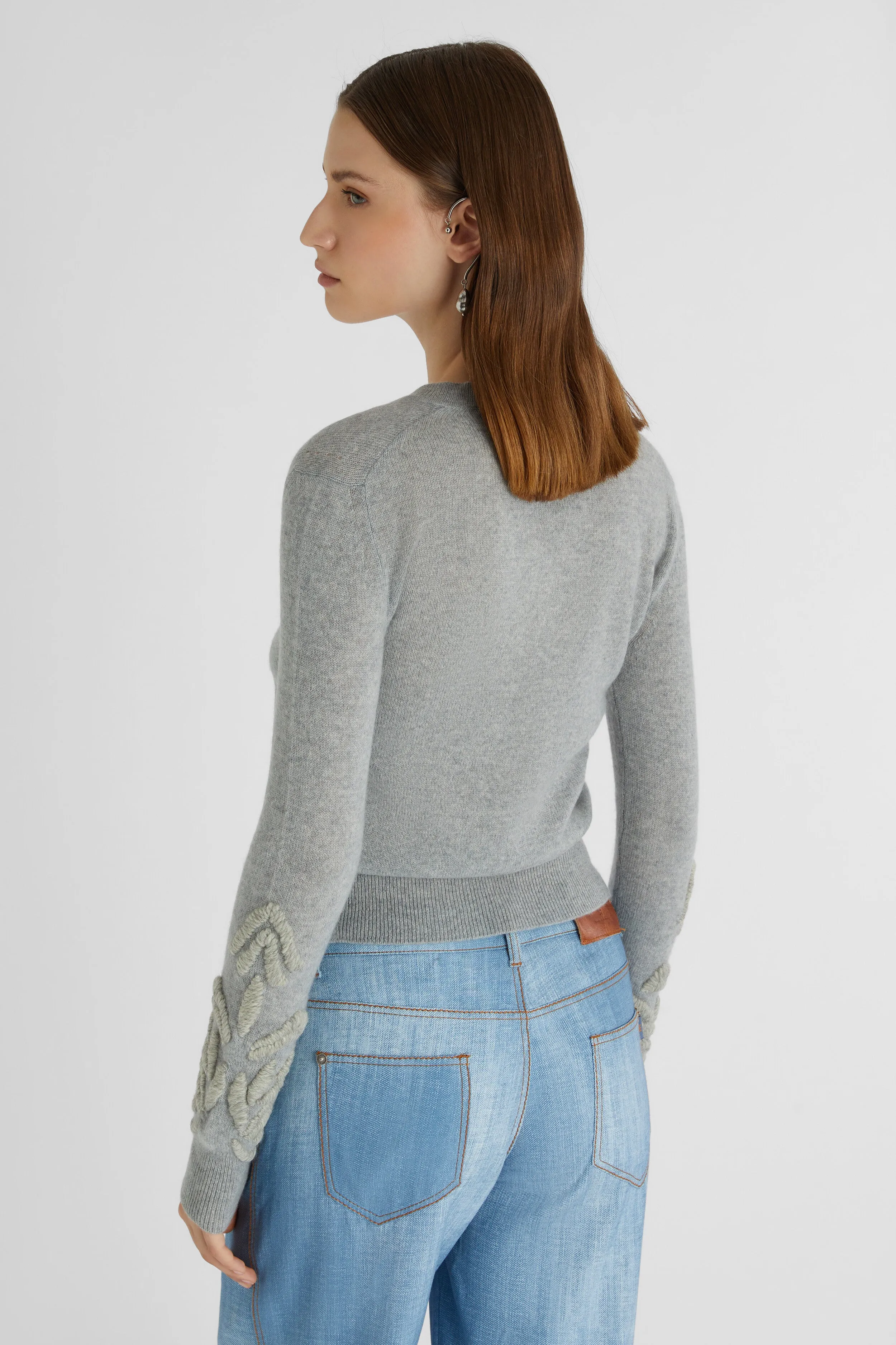 Gray pure cashmere sweater with handmade floral embroidery