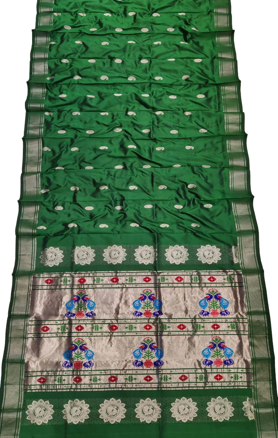 Green Handloom Paithani Pure Silk Peacock Design Saree - Elegant and Ethereal